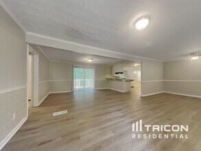5555 Richland Dr in Douglasville, GA - Building Photo - Building Photo