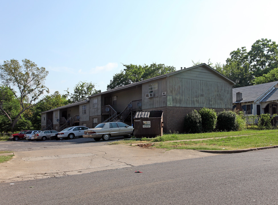 Martha Court Apartments in Birmingham, AL - Building Photo