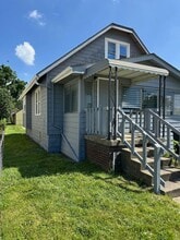 1365 W Waterloo Rd in Akron, OH - Building Photo - Building Photo
