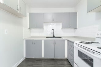 507 Balmoral Dr in Brampton, ON - Building Photo - Building Photo