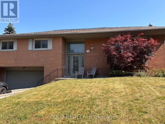 property at 74 Ladyslipper Ct