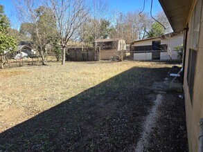 7023 Greenberry Dr in San Antonio, TX - Building Photo - Building Photo