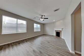 4106 Mill Ln in Missouri City, TX - Building Photo - Building Photo