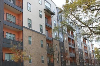 21 Pearl in Austin, TX - Foto de edificio - Building Photo