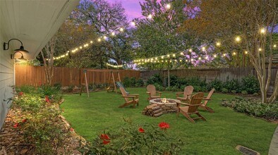 10603 Lynbrook Dr in Houston, TX - Foto de edificio - Building Photo