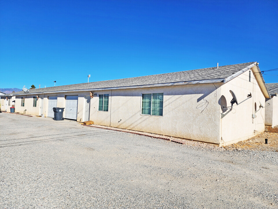 1881 Haiwee St in Pahrump, NV - Building Photo