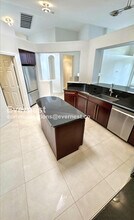 752 Wigan Pier Dr in Henderson, NV - Building Photo - Building Photo