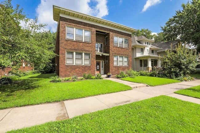 property at 971 Goodrich Ave