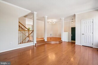 6339 Dunman Way in Alexandria, VA - Building Photo - Building Photo