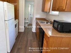 781 E St in Washougal, WA - Building Photo - Building Photo