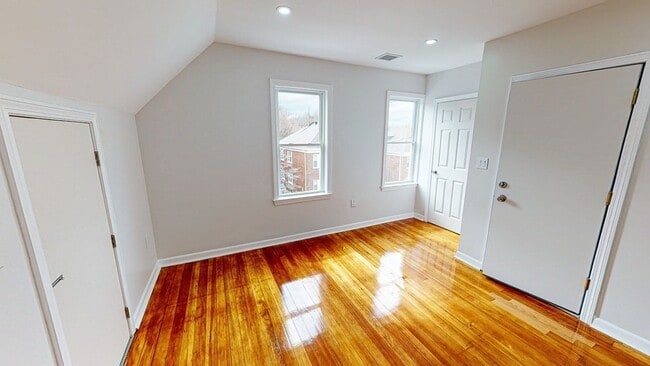 109 Deering Rd, Unit #3 in Boston, MA - Building Photo - Building Photo