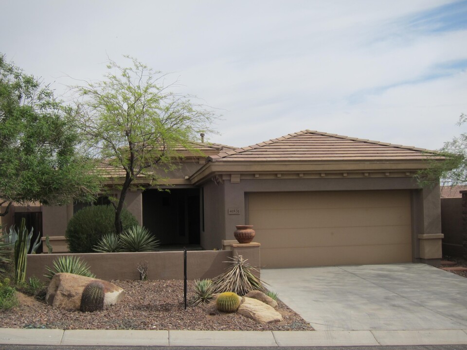 41831 N Mill Creek Way in Anthem, AZ - Building Photo