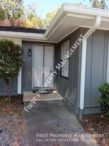 1111 McBrien Rd in Chattanooga, TN - Building Photo