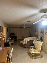 1030 Pheasant Run Dr in Fort Pierce, FL - Building Photo - Building Photo