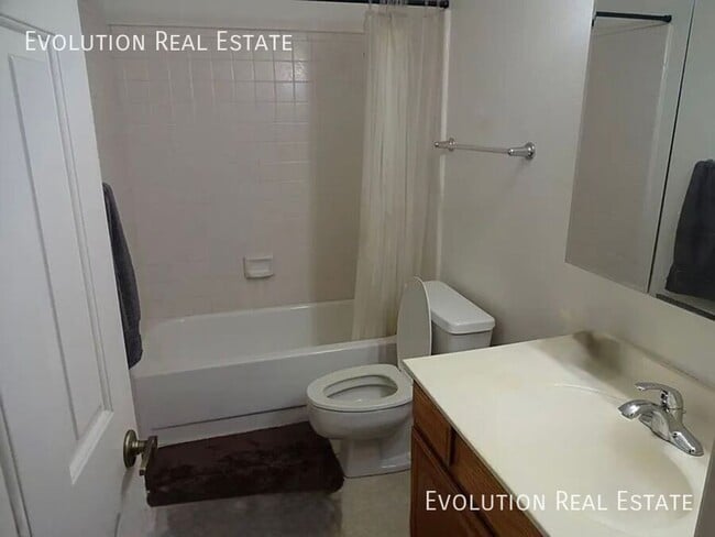 2329 N Recker Rd in Mesa, AZ - Building Photo - Building Photo