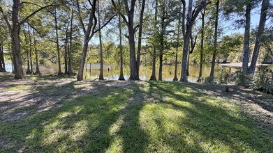 401 Bayou Oaks Dr in Monroe, LA - Building Photo - Building Photo