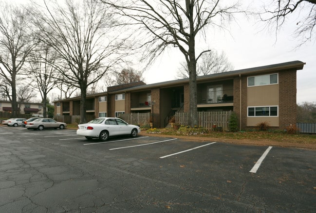 Candlewood Apartment Homes in Nashville, TN - Foto de edificio - Building Photo