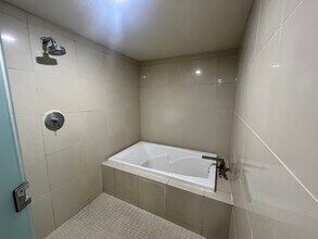 1200 Queen Emma St in Honolulu, HI - Building Photo - Building Photo