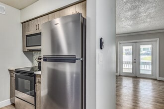 Inland Seas Apartments in Winter Garden, FL - Building Photo - Interior Photo