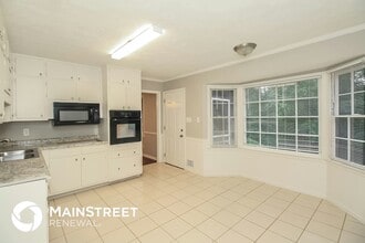 3103 Skyland Dr in Snellville, GA - Building Photo - Building Photo