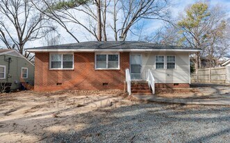 1125 Raynor St in Durham, NC - Building Photo