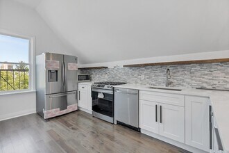 208 Shippen St in Weehawken, NJ - Building Photo - Building Photo