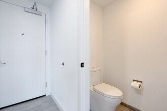 300 NE 2nd Ave, Unit SI ID1058673P in Miami, FL - Foto de edificio - Building Photo