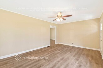 1300 Shannonhouse Dr in Charlotte, NC - Building Photo - Building Photo