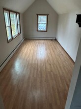 24 Woodcliff Dr in Simsbury, CT - Building Photo - Building Photo