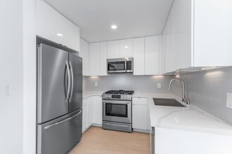 1546 Bundy Dr in Los Angeles, CA - Building Photo - Building Photo