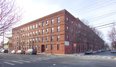 South Canal Apartments in Holyoke, MA - Building Photo - Building Photo