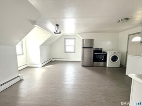 91 Enright St in West Haven, CT - Building Photo - Building Photo