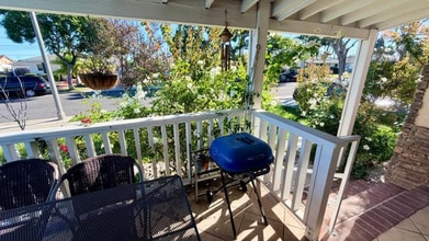 5065 Gardenia Ave in Long Beach, CA - Building Photo - Building Photo