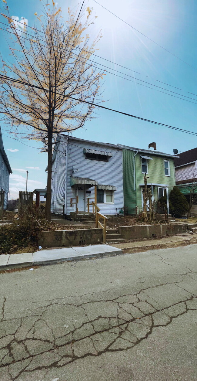 property at 1511 Scott St