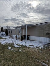 1100 Thornwood Dr SW in Heath, OH - Building Photo - Building Photo