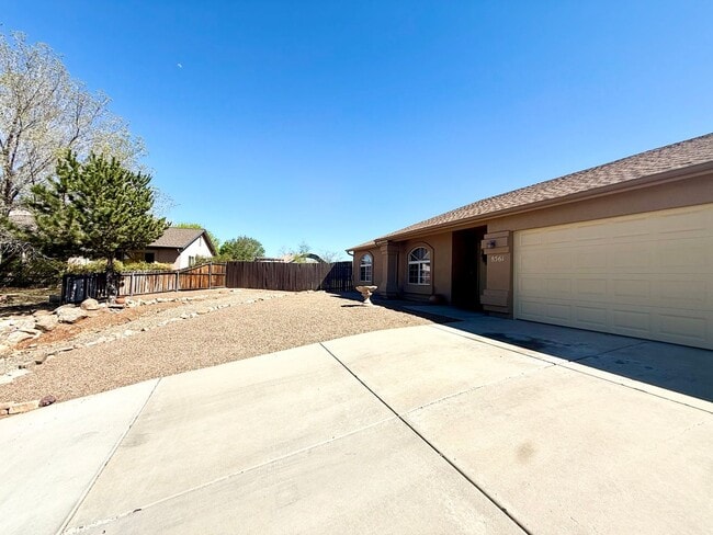 8561 E Posse Cir in Prescott Valley, AZ - Building Photo - Building Photo