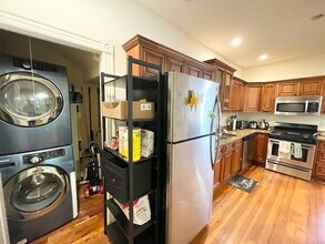 112 Hillside St, Unit 1 in Boston, MA - Building Photo - Building Photo