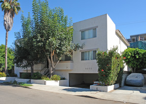 9832 Hannum Dr in Los Angeles, CA - Building Photo