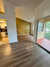 911 Coral Club Dr in Coral Springs, FL - Building Photo - Building Photo
