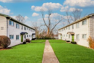 Lookaway Heights Apartments in St. Louis, MO - Building Photo - Building Photo