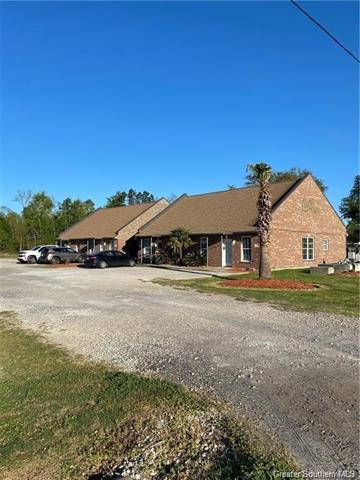 231a Armistead Ln in Moss Bluff, LA - Building Photo - Building Photo