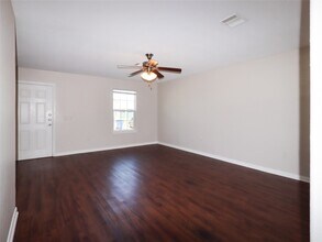 7413 Blue Jay Dr in Texas City, TX - Building Photo - Building Photo