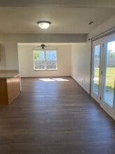 16830 Huntington Ln in St. Robert, MO - Building Photo - Building Photo