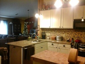 915 Pope Street in Lake Mills, WI - Foto de edificio - Building Photo