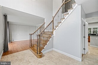 6168 Deer Ridge Trail in Springfield, VA - Building Photo - Building Photo