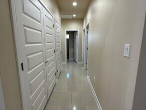 2811 Lavanda Dr in Laredo, TX - Building Photo - Building Photo