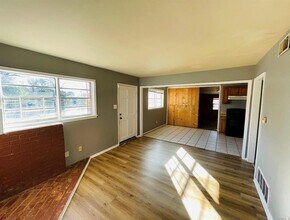 1653 N Yarbrough Ct in Montgomery, AL - Building Photo - Building Photo