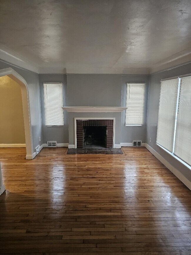 9717 Balfour Rd in Detroit, MI - Building Photo - Building Photo