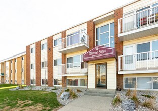 Gillianne in Edmonton, AB - Building Photo - Building Photo