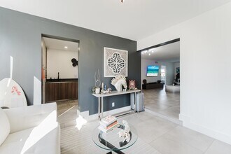 800 E Camino Real, Unit 309 in Boca Raton, FL - Building Photo - Building Photo